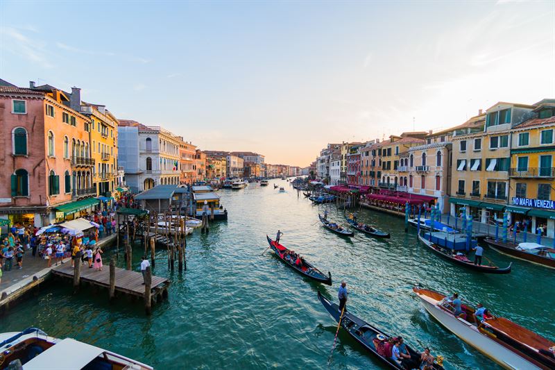 SAS Venice Unsplash_.jpg