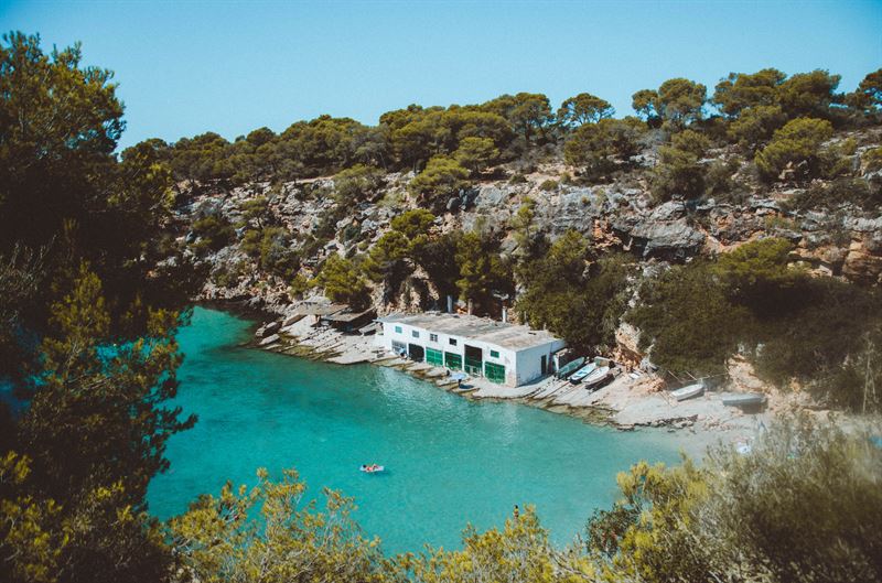 spain-palma-de-mallorca-pmi-sea-cliff-house-boat-sas.jpg