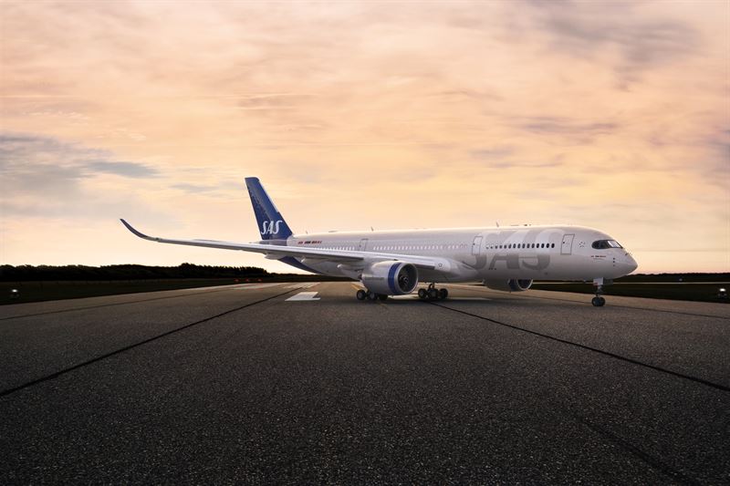 aircraft-a350-neo-runway-sas.jpg