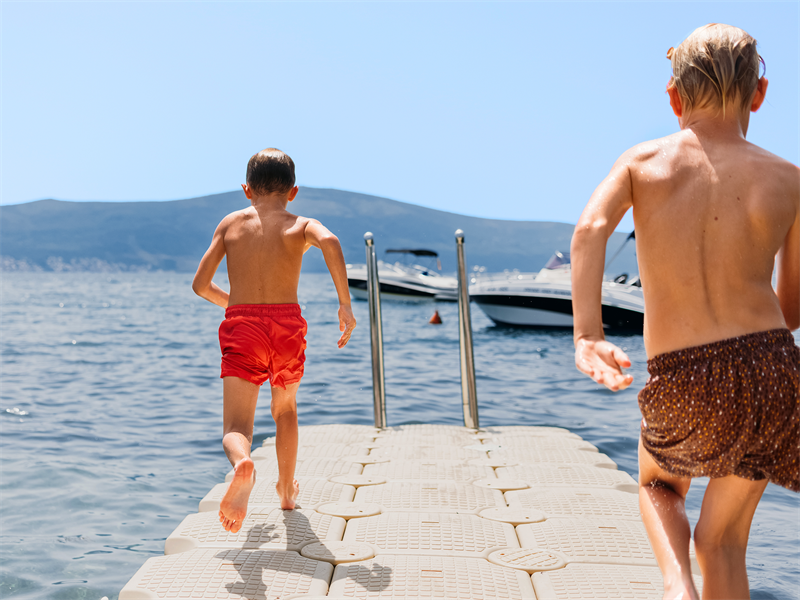 SAS_Holidays _Press_2_1920x 1440.png